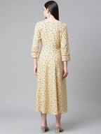Jompers Women Yellow Floral printed A-Line kurta