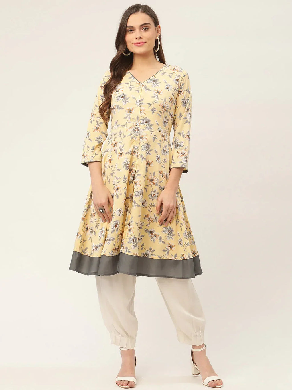 Jompers Women's Yellow and White Flared Printed kurta - Distacart