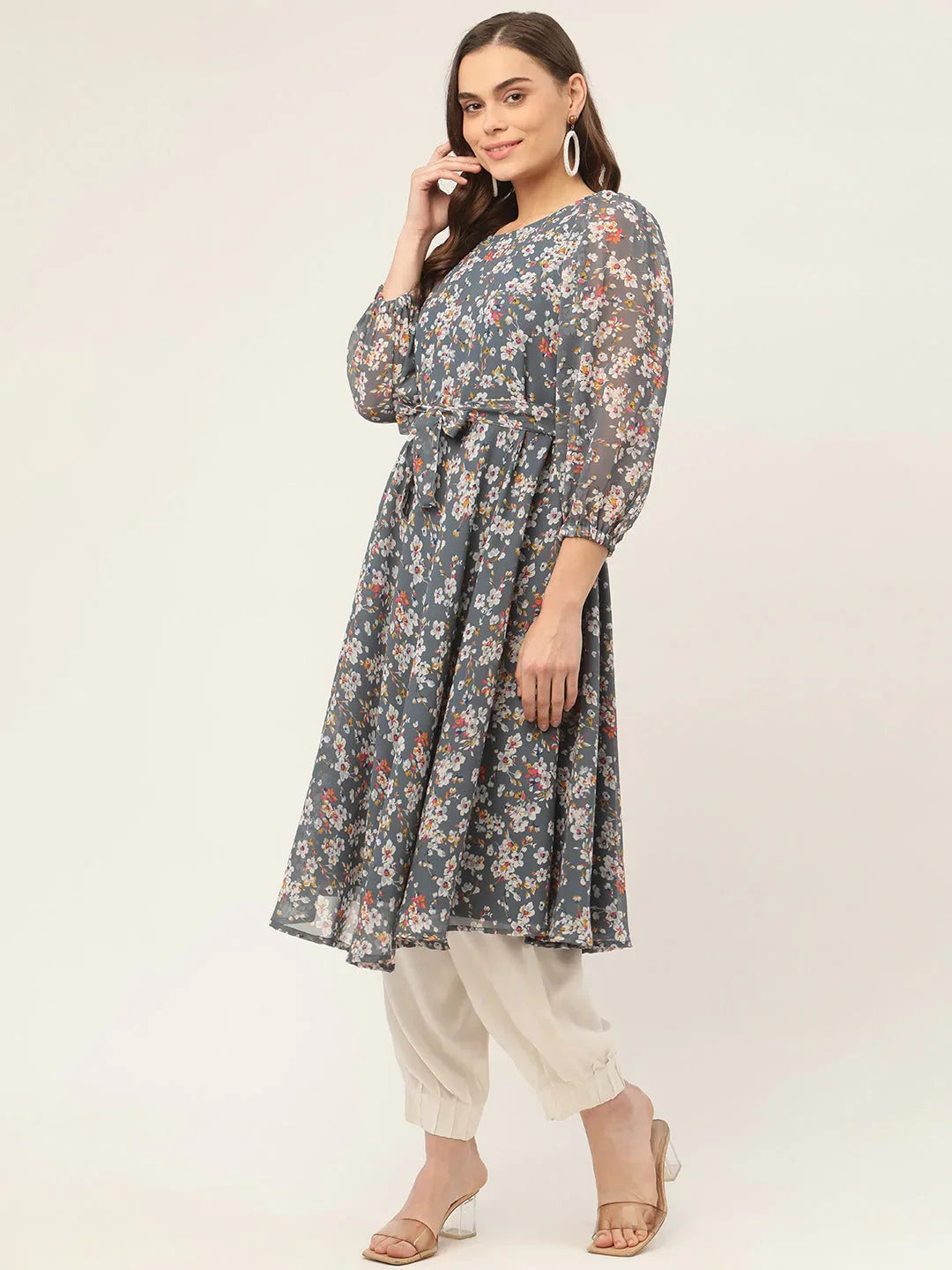 Jompers Women's Grey & White Georgette Floral Printed Kurta