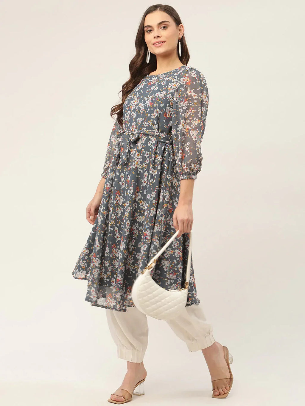 Jompers Women's Grey & White Georgette Floral Printed Kurta