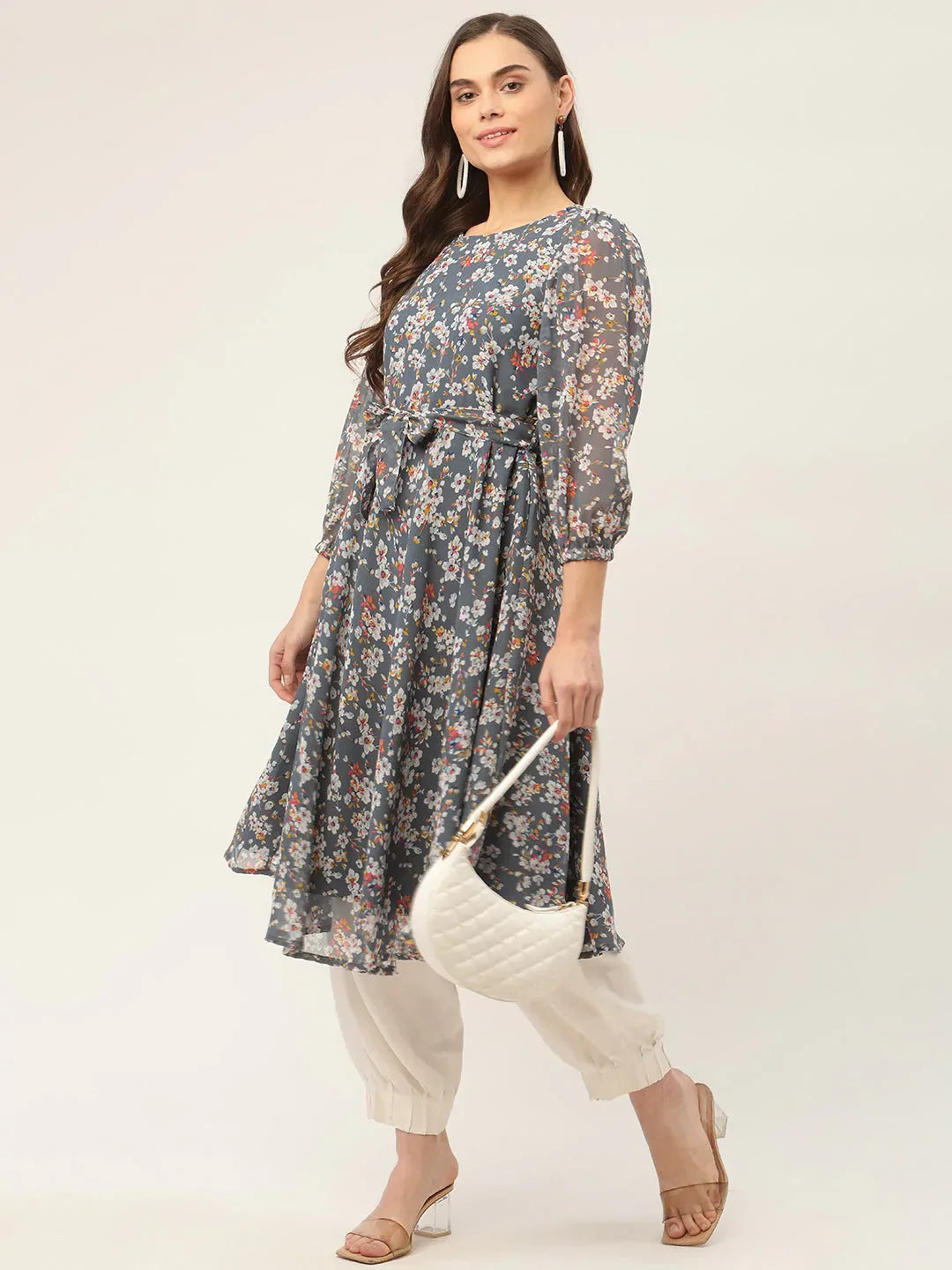 Jompers Women's Grey & White Georgette Floral Printed Kurta