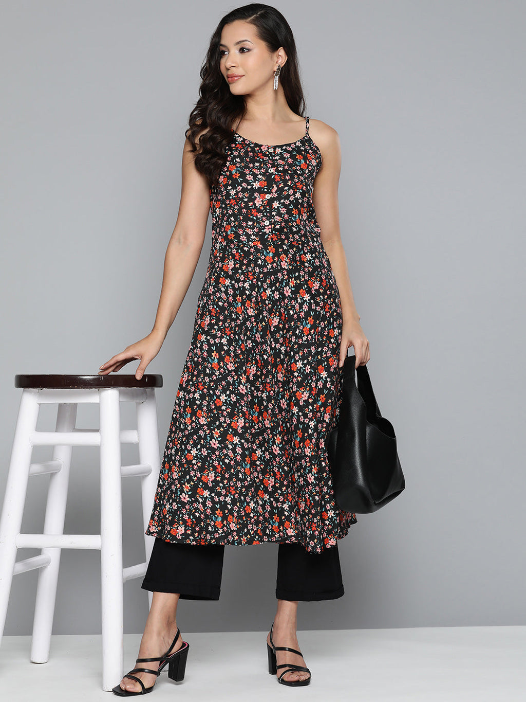Jompers Women's Floral Printed Floral Georgette Kurta - Black - Distacart