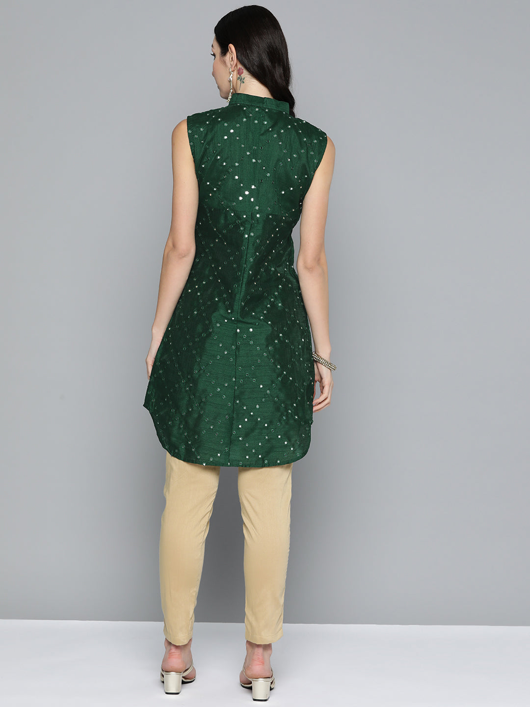 Jompers Women's Geometric Embroidered Mirror Work Kurta - Green