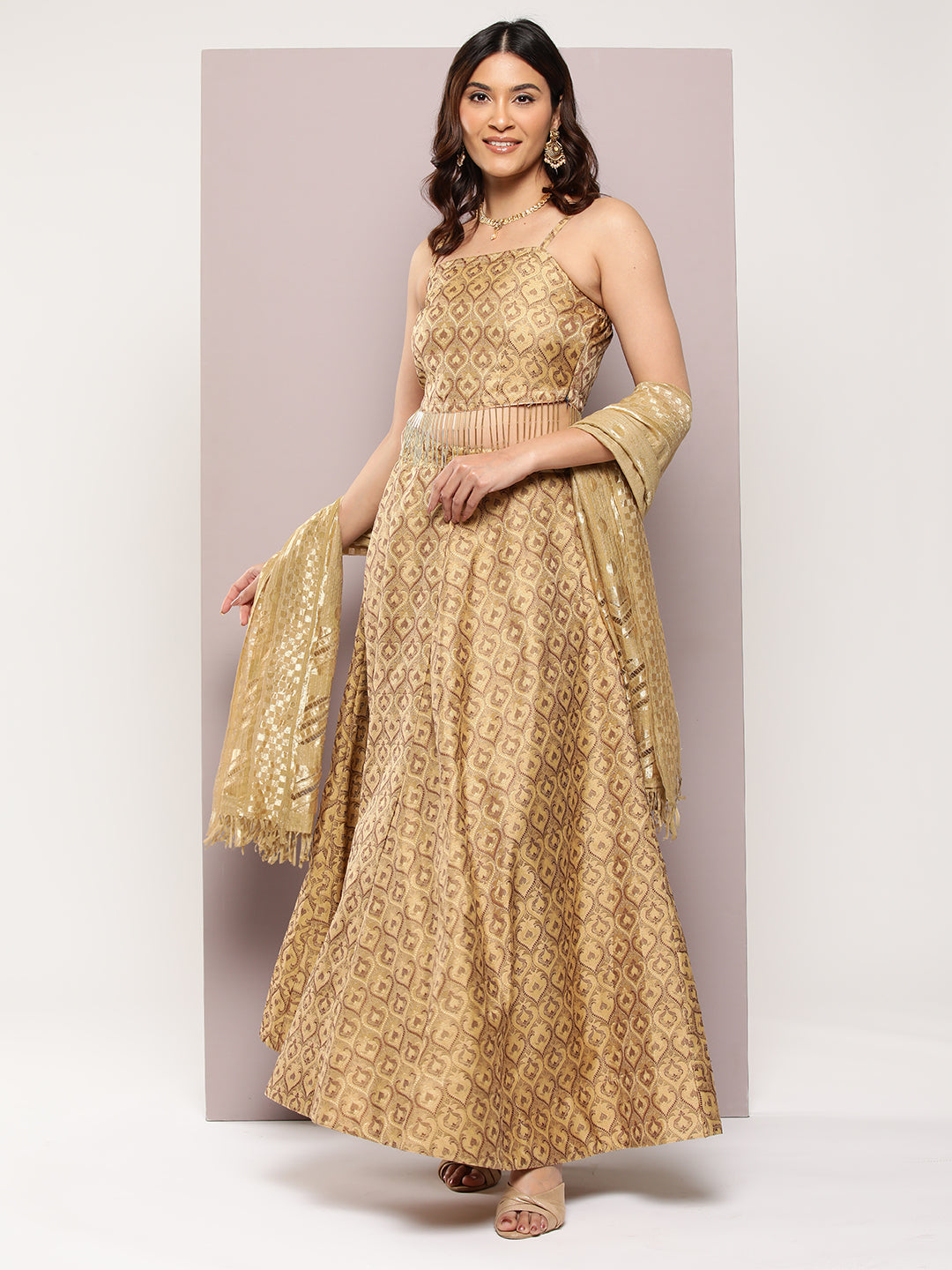 Jompers Women's Cutdana emblished Jacqard Lehenga Choli with dupatta - Golden