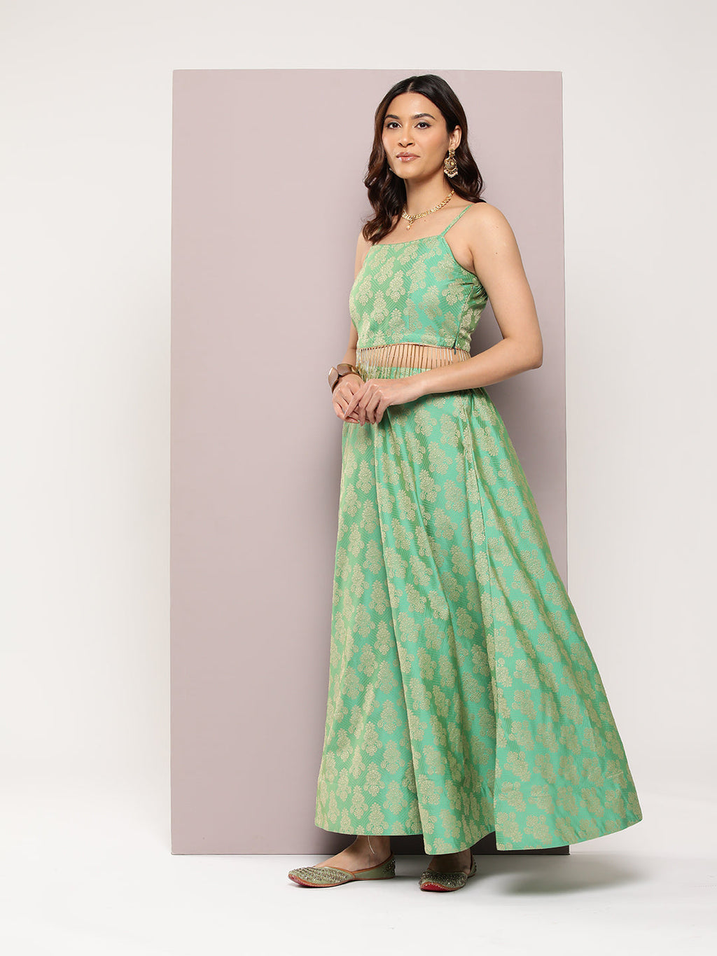 Jompers Women's Cutdana emblished Jacqard Lehenga Choli with dupatta - Green