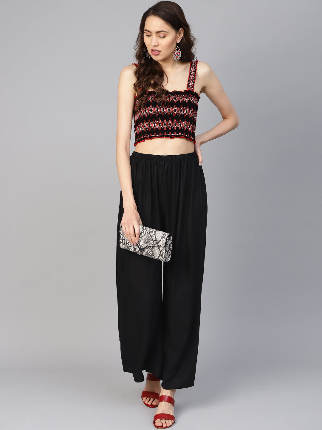 Jompers Women's Black Straight Elasticated Palazzo