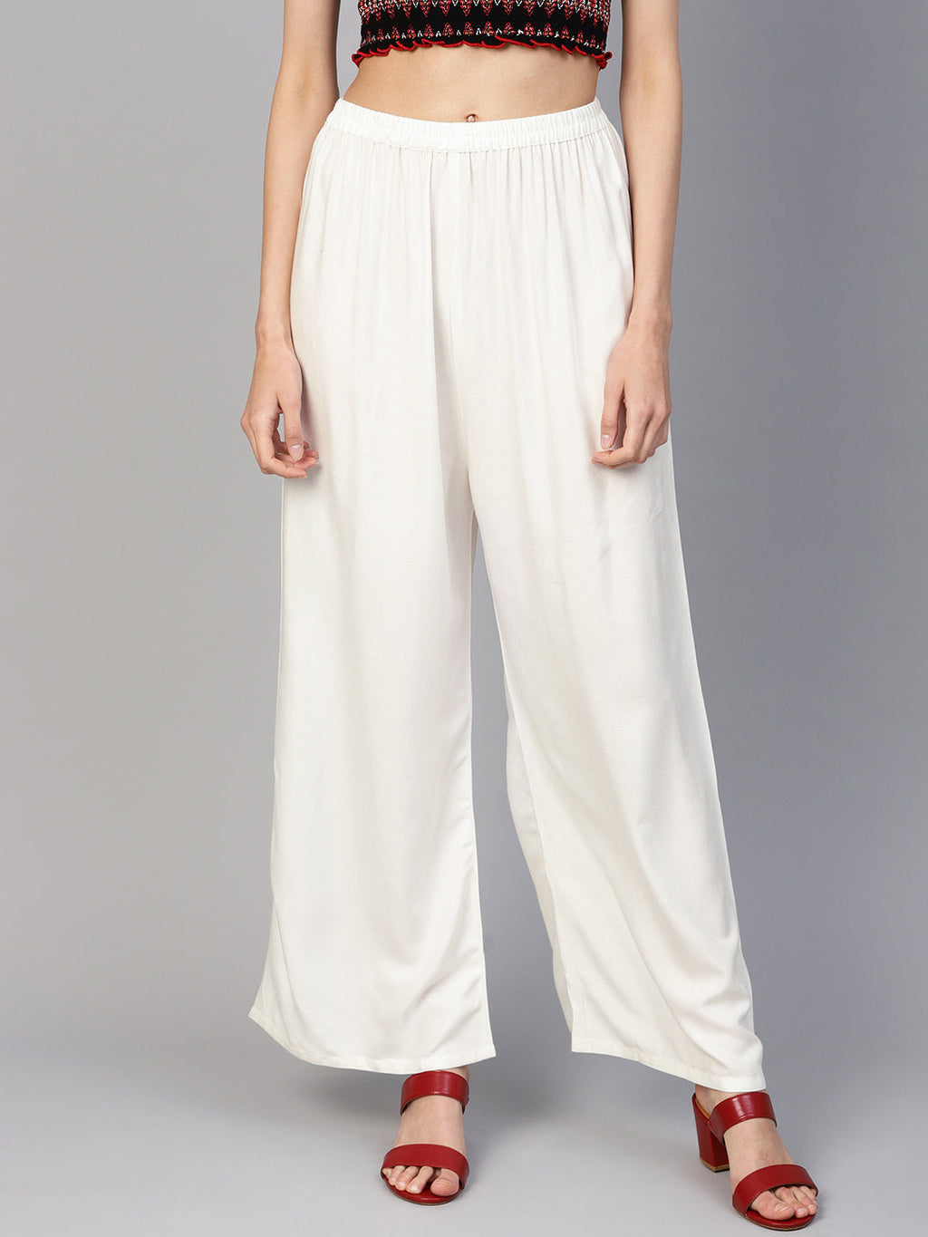Jompers Women's off-White Straight Elasticated Palazzo