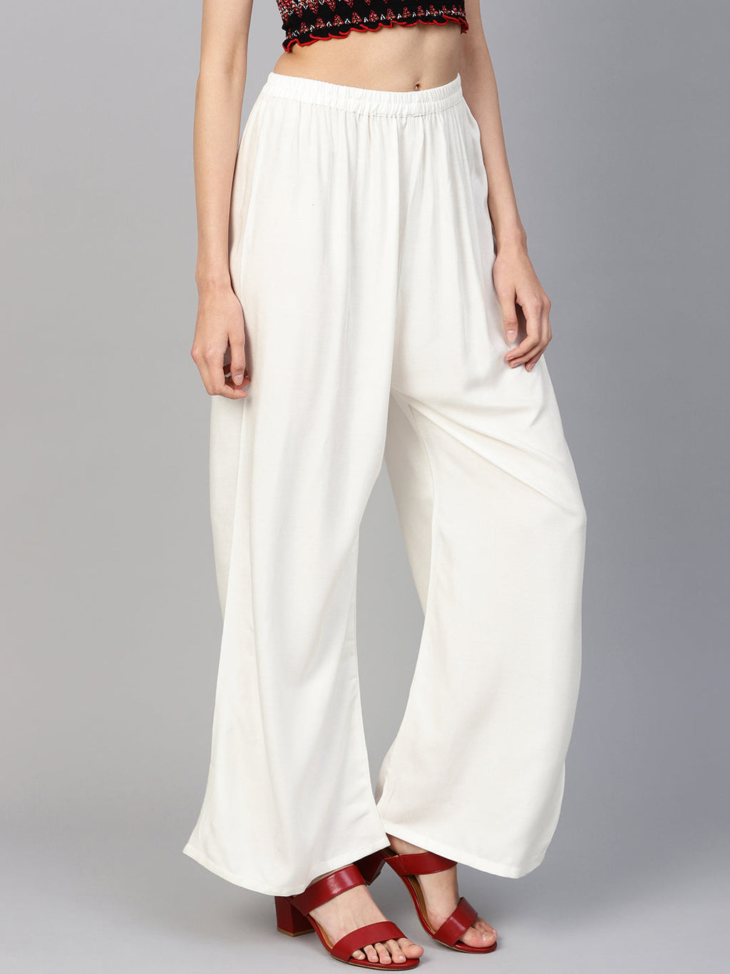 Jompers Women's off-White Straight Elasticated Palazzo