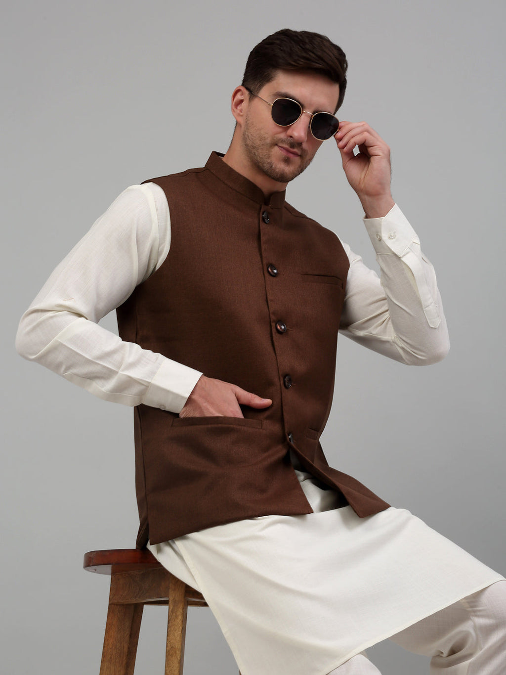 Jompers Men's Brown Solid Nehru Jacket