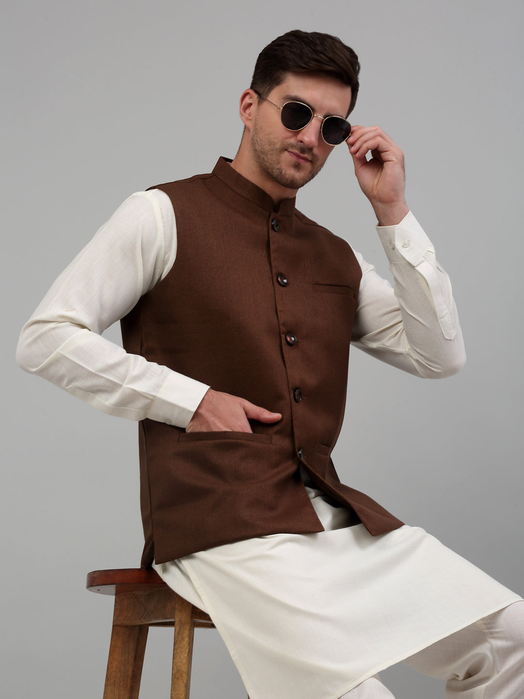 Jompers Men's Brown Solid Nehru Jacket