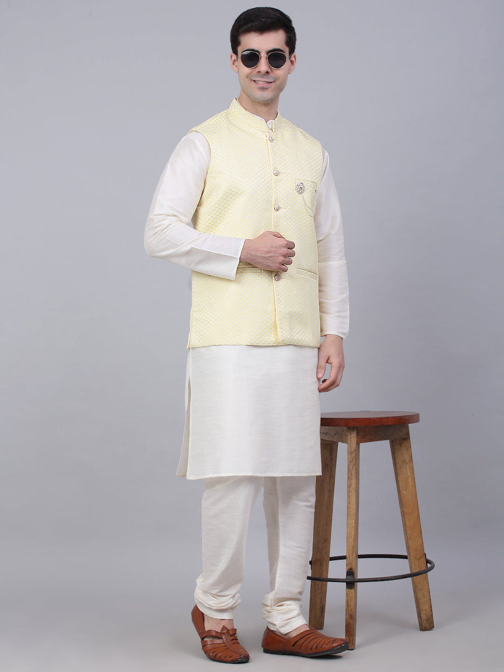 Jompers Men's Yellow Woven Design Waistcoats