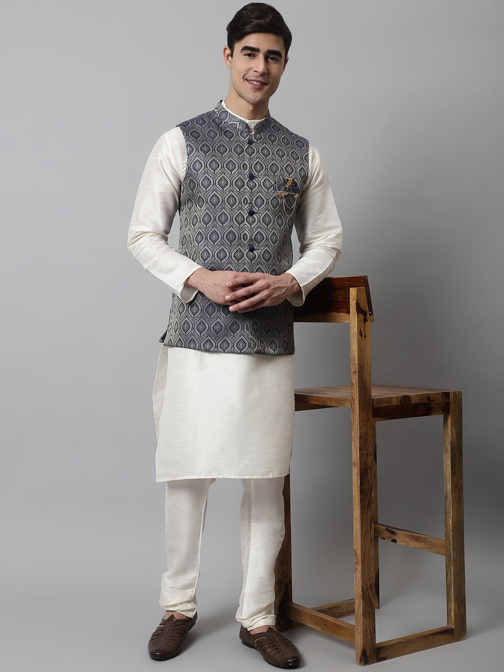 Jompers Men's Navy Blue Woven Design Waistcoats