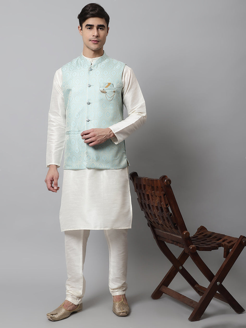 Jompers Men's Sky Blue Woven Design Waistcoats