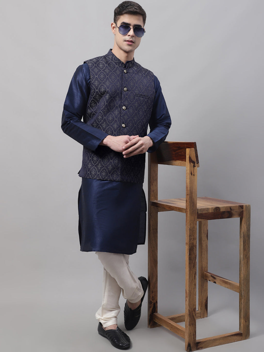 Jompers Men's Navy Blue and Silver Woven Design Waistcoats