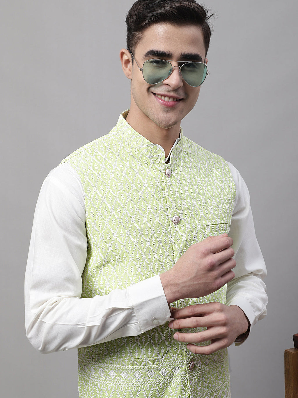 Jompers Men's Green and White Embroidered Waistcoats