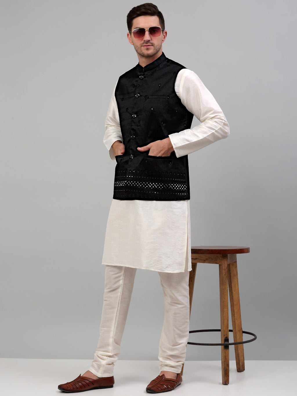 Jompers Men's Embroidered Nehru Jacket - Black