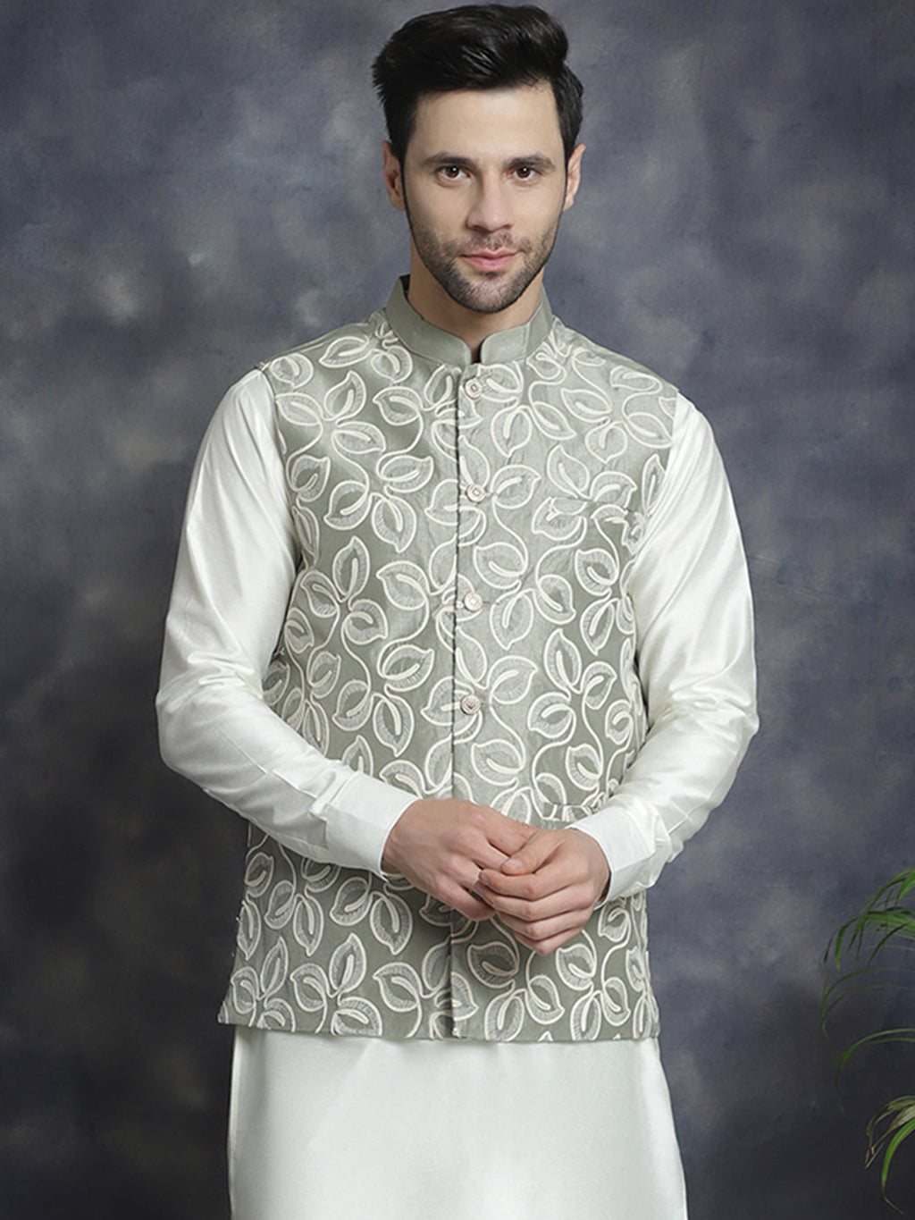 Jompers Men's embroidered Nehru Jacket - Pista