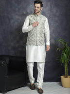 Jompers Men's embroidered Nehru Jacket - Pista
