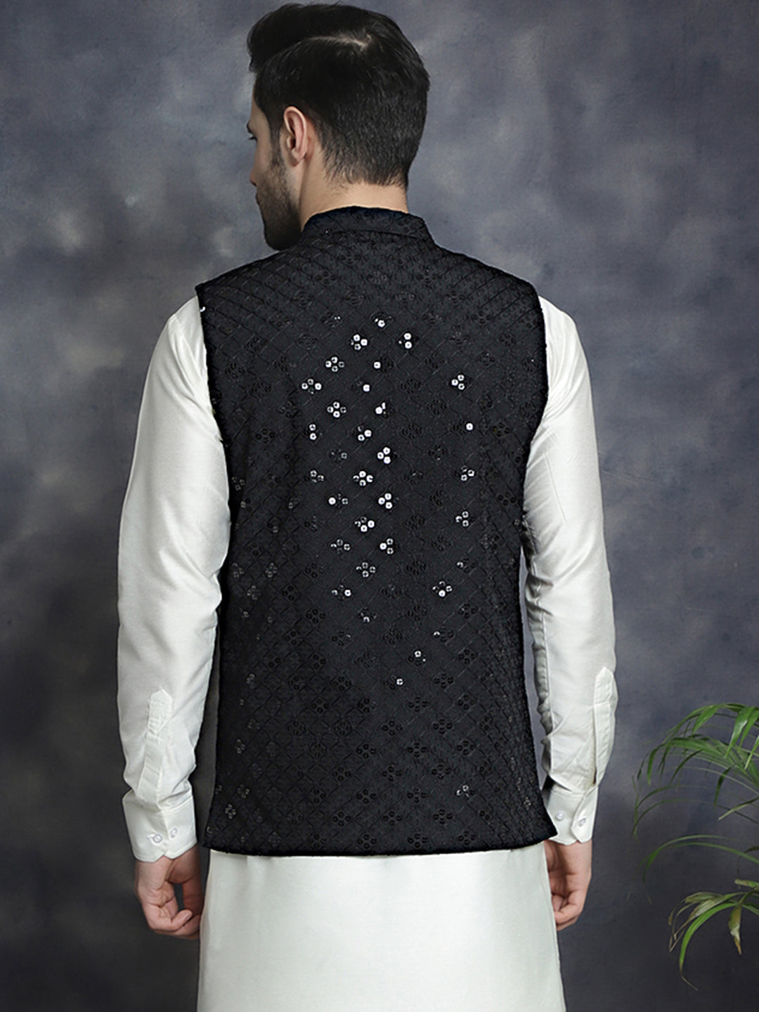 Jompers Men's embroidered and sequins Nehru Jacket - Black