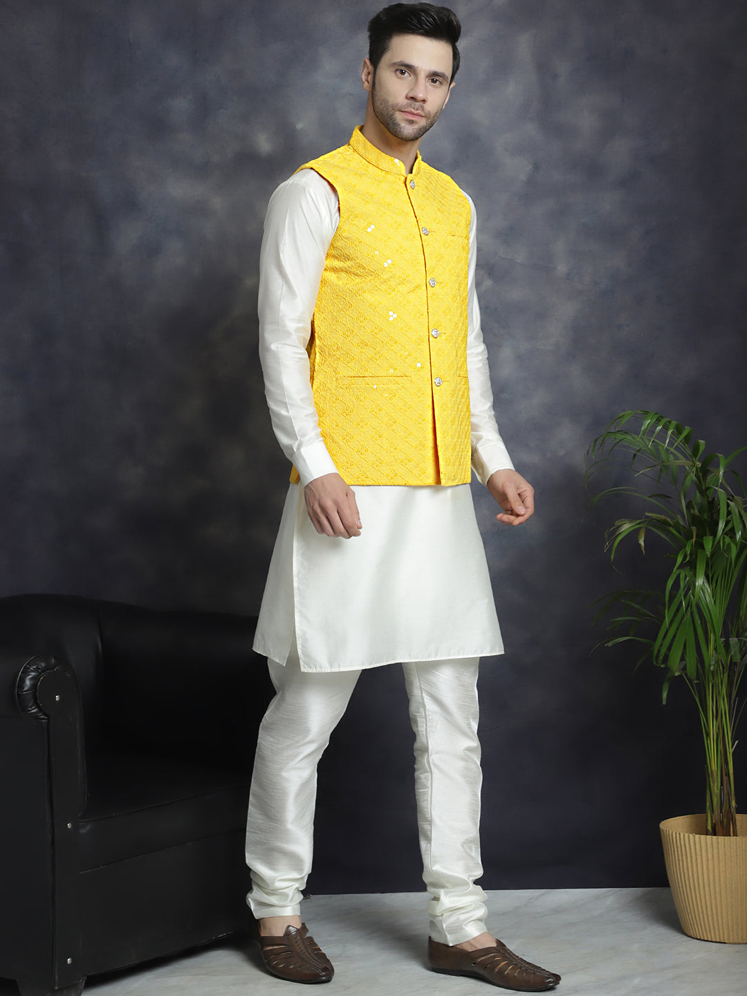Jompers Men's embroidered and sequins Nehru Jacket - Yellow