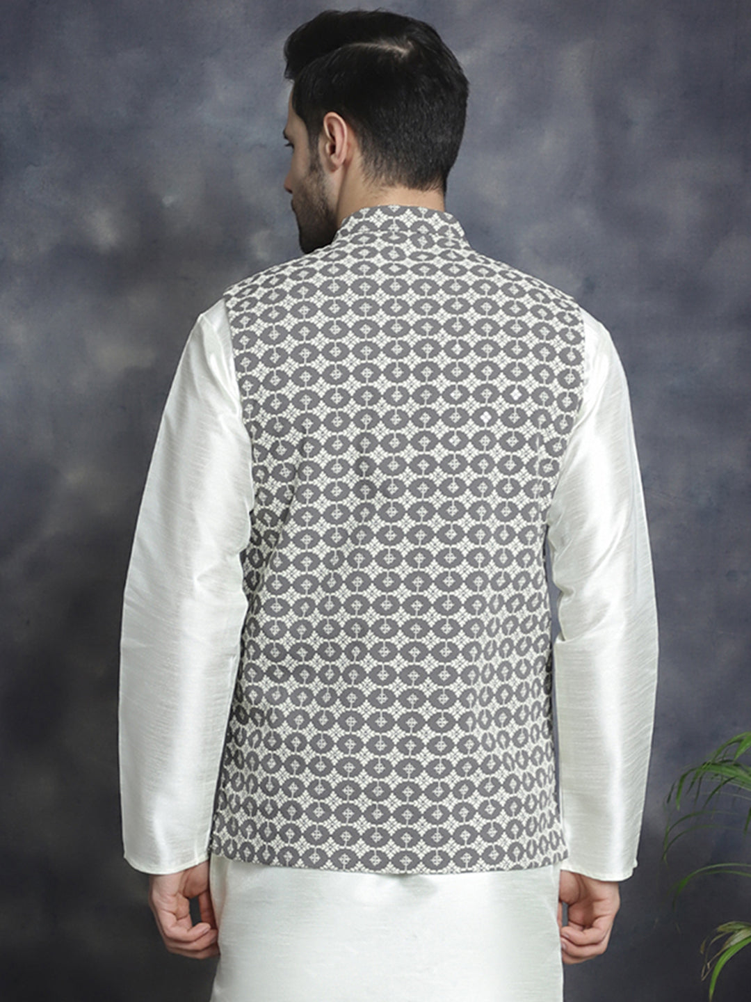 Jompers Men's embroidered and sequins Nehru Jacket - Grey