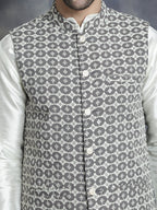 Jompers Men's embroidered and sequins Nehru Jacket - Grey