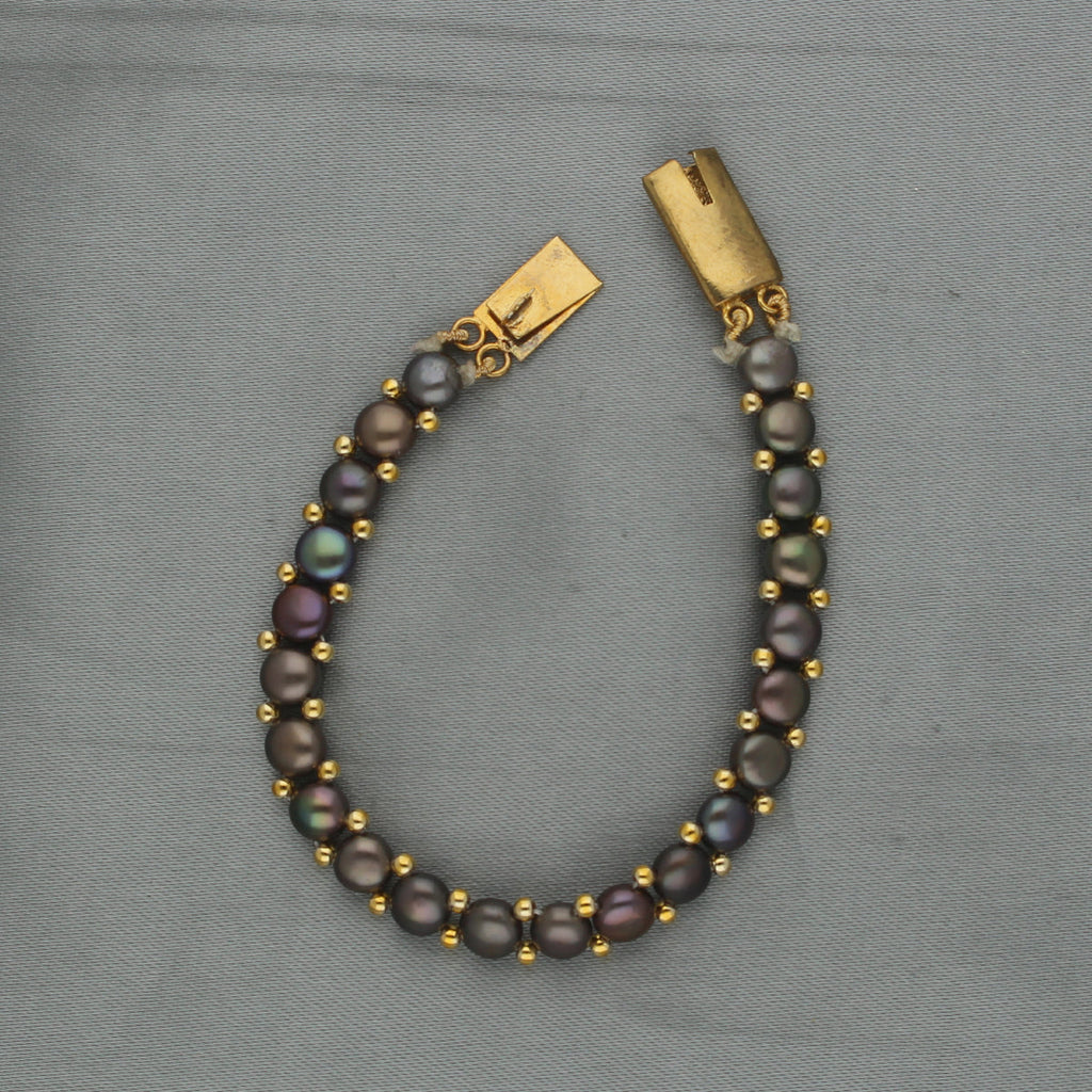J Pearls Zaha 1 Line Pearl Bracelet - Distacart