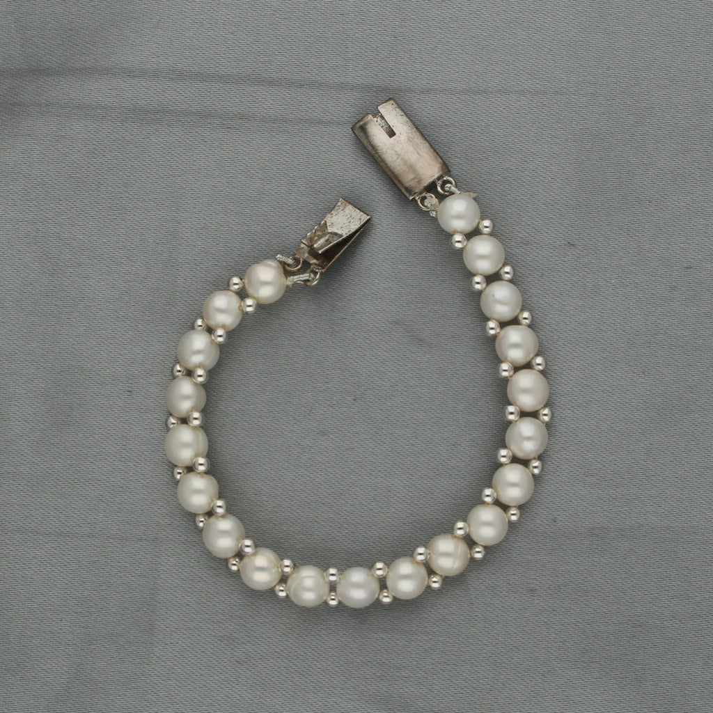 J Pearls Charm 1 Line Pearl Bracelet - Distacart