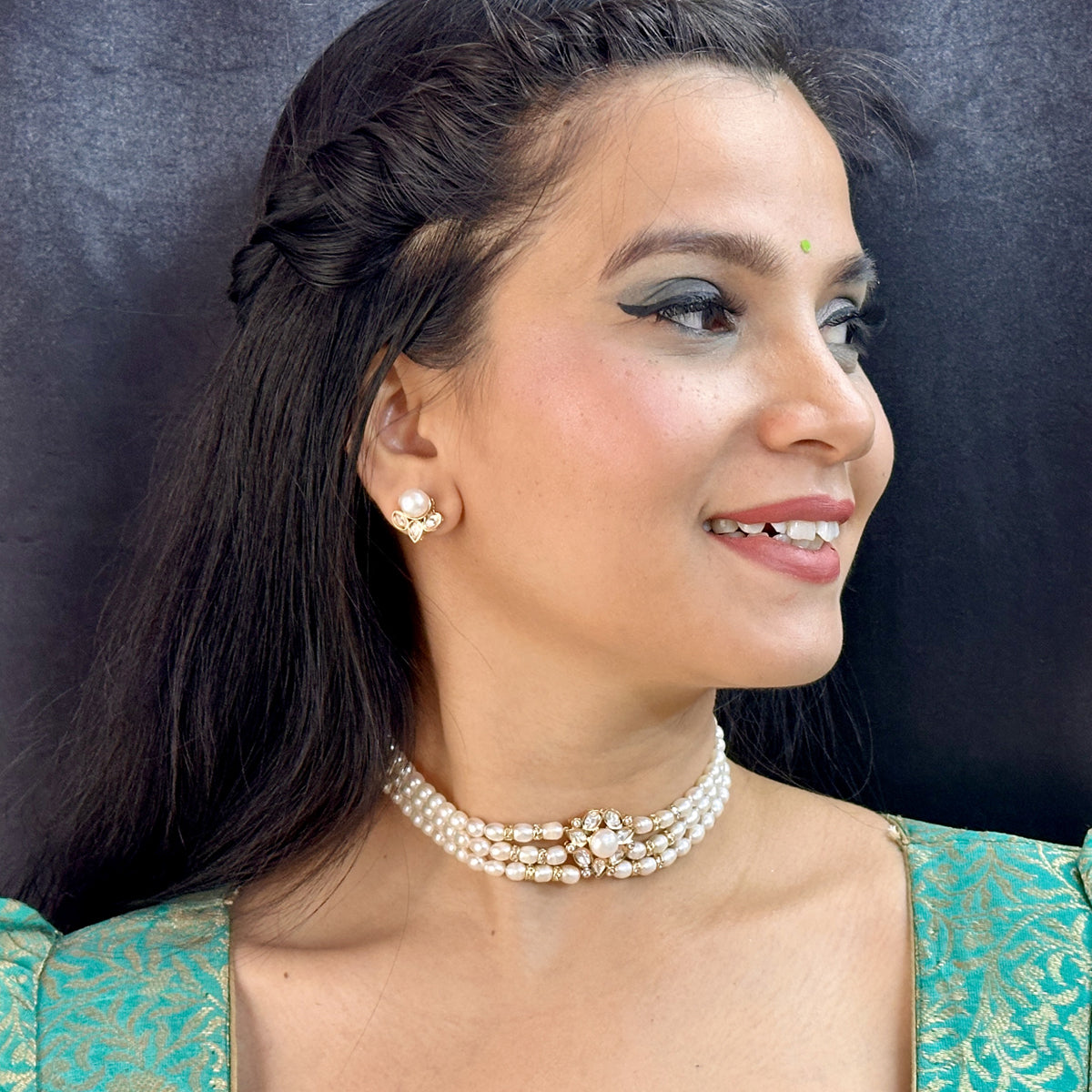 J Pearls Zivah 3 Lines Pearl Choker Set