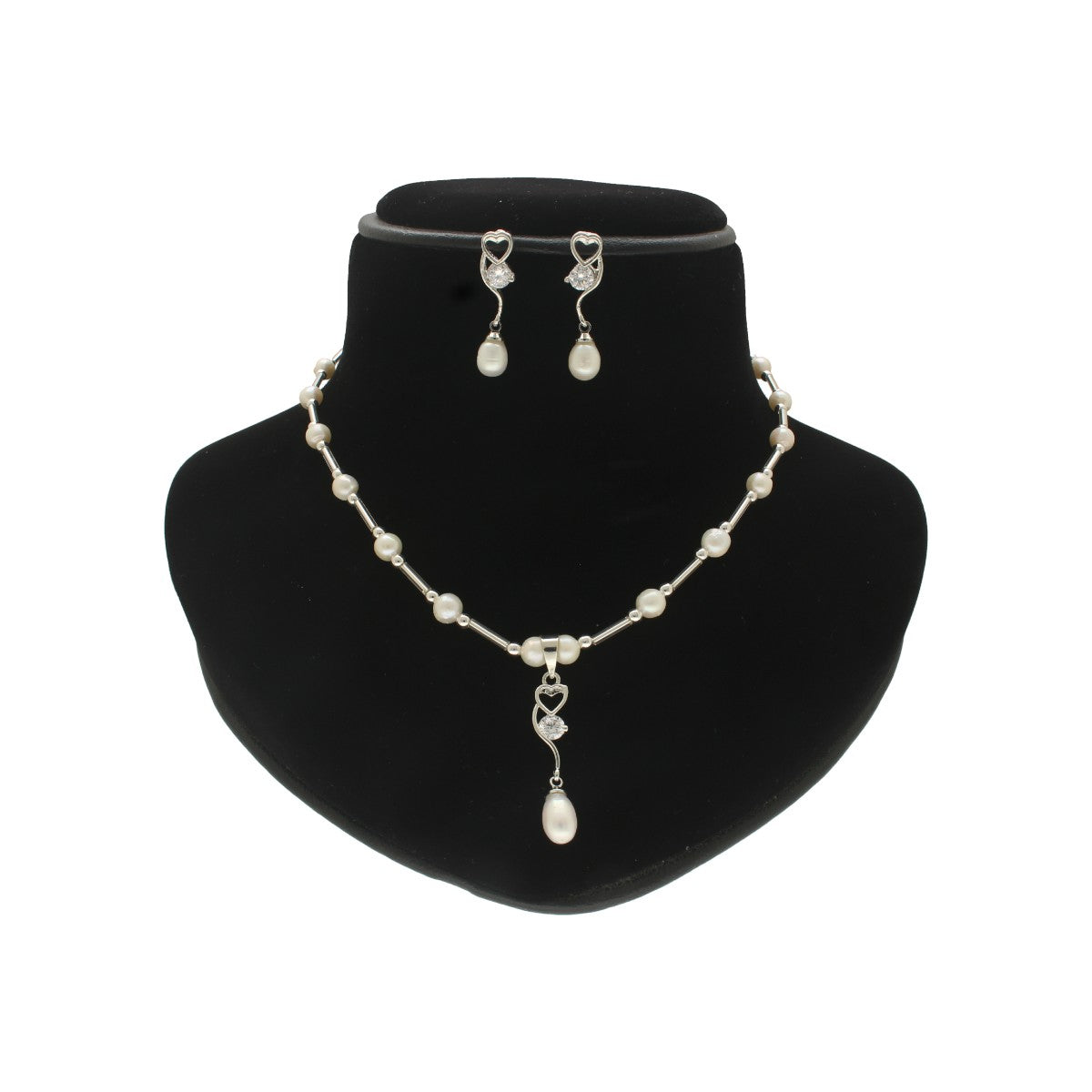 J Pearls Jivika Pearl Pendant Set