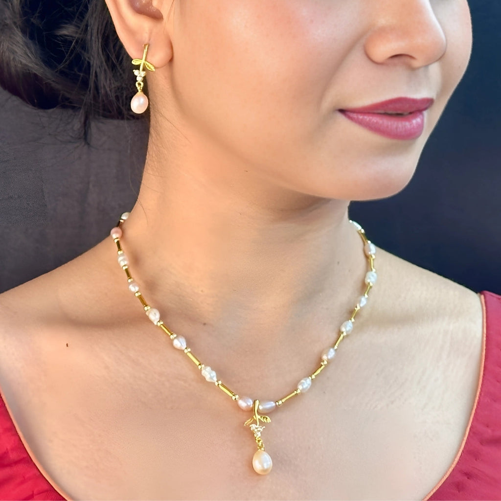 J Pearls Esita Pearl Pendant Set
