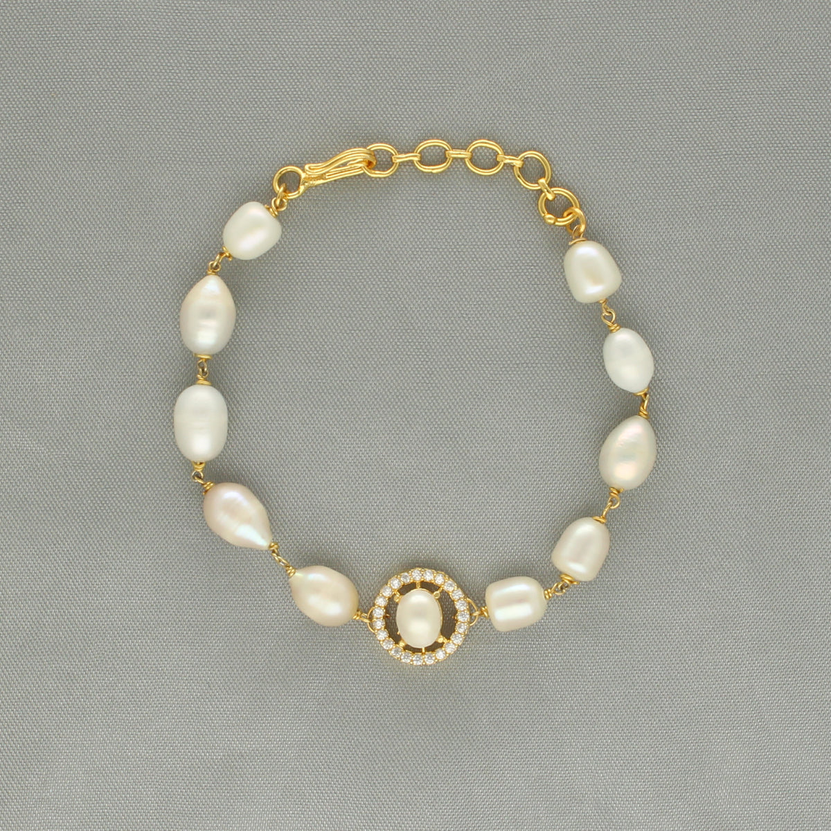 J Pearls Yasti Pearl Bracelet - Distacart