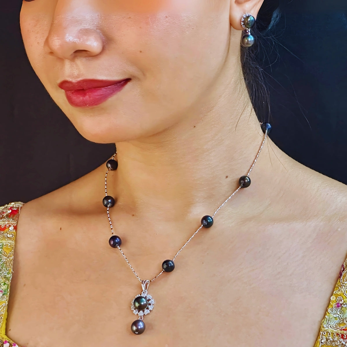 J Pearls Laris Pearl Pendant Set