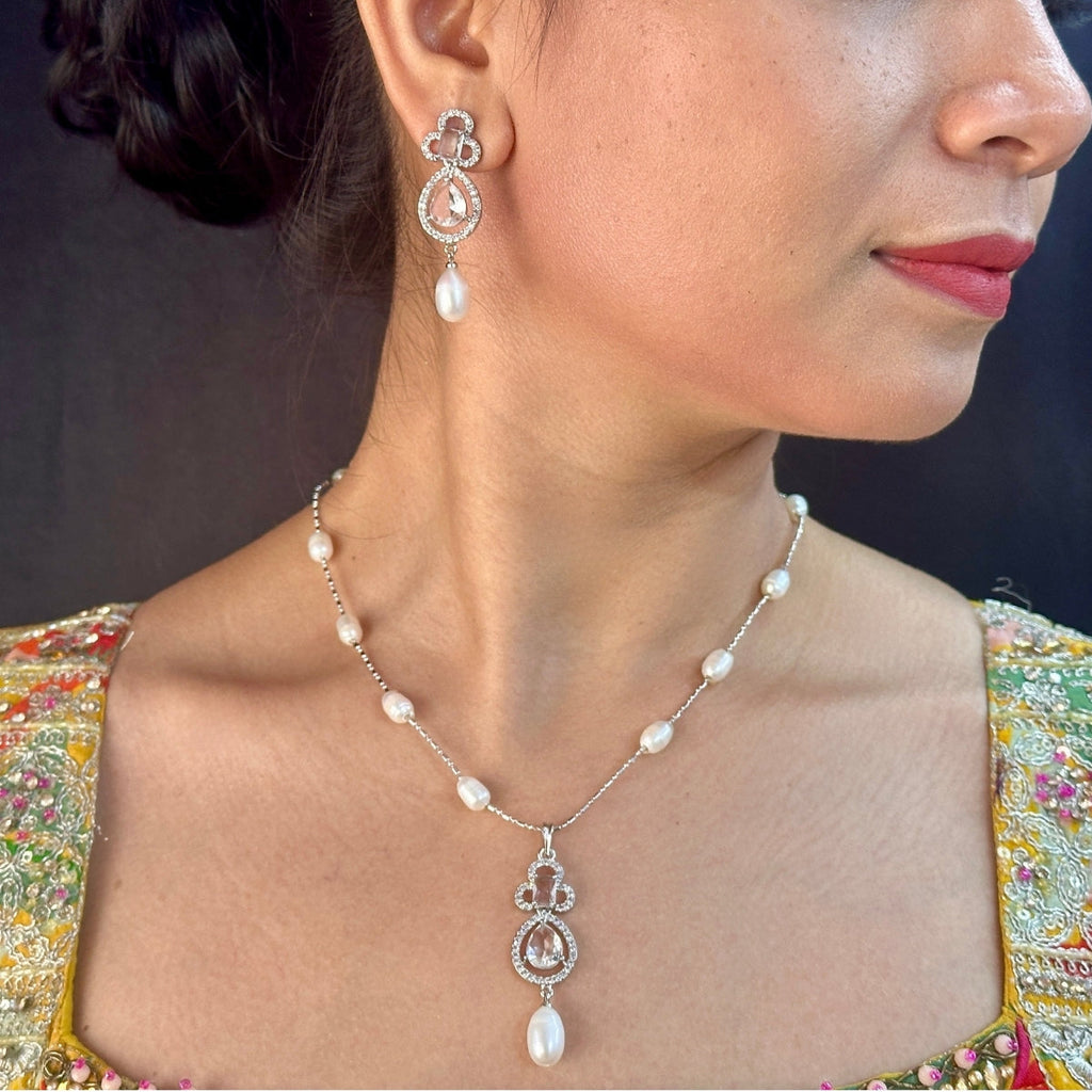 J Pearls Brielle Pearl Pendant Set
