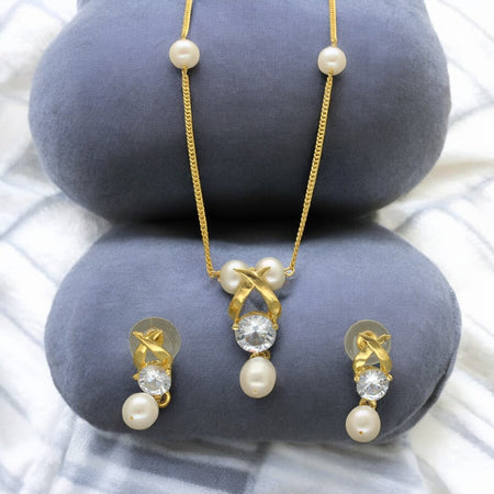 J Pearls Eira Pearl Pendant Set