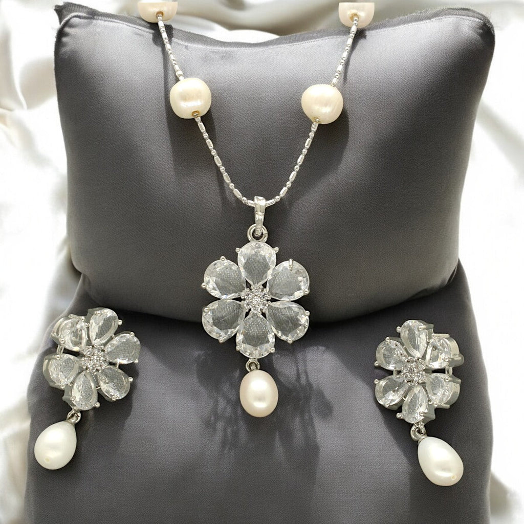 J Pearls Roye Pearl Pendant Set