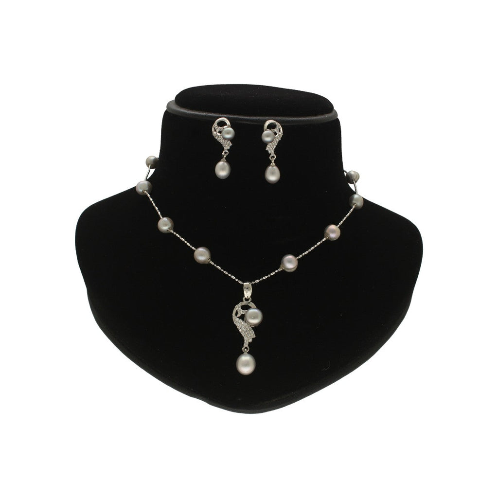 J Pearls Vitya Pearl Pendant Set