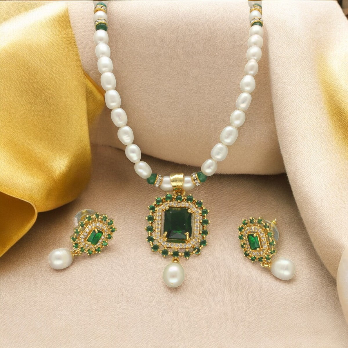 J Pearls Orvele Pearl Set