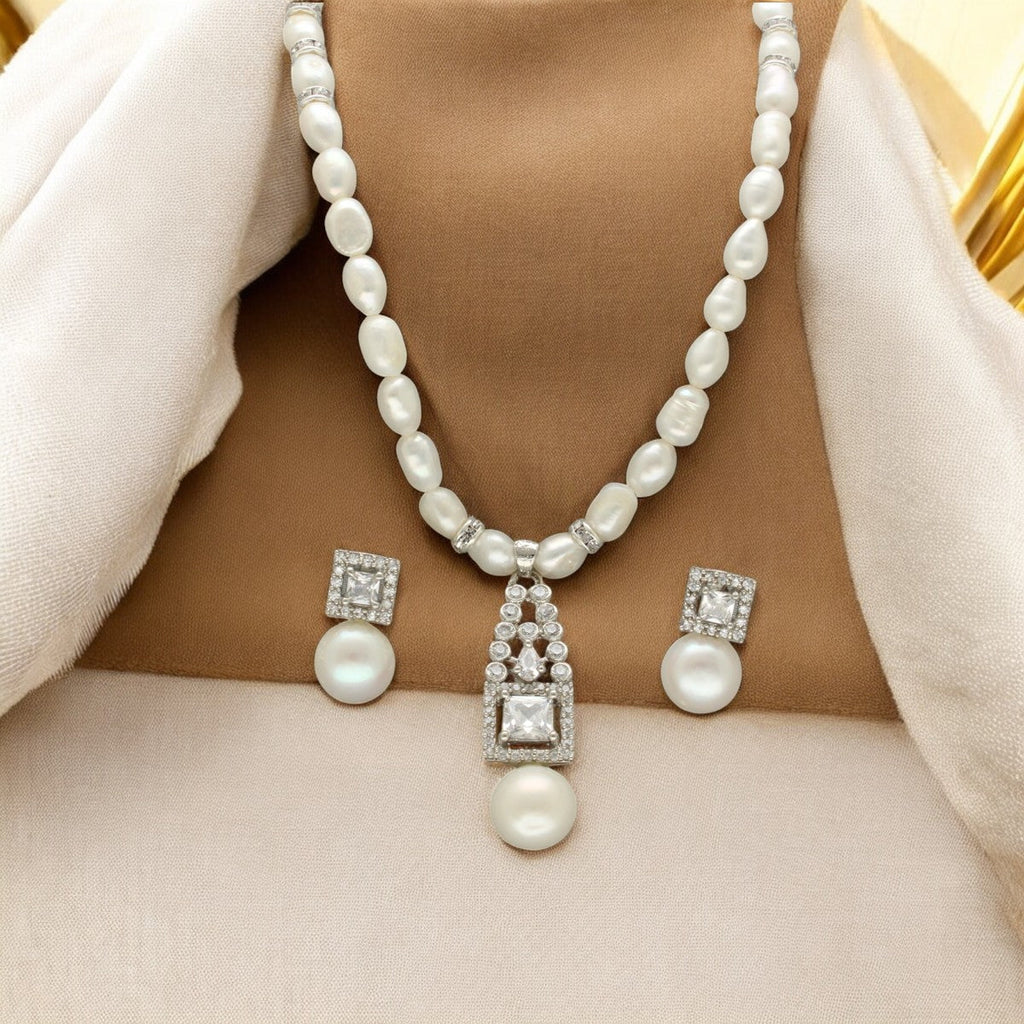 J Pearls Hiral Pearl Set
