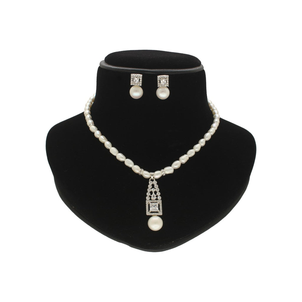 J Pearls Hiral Pearl Set