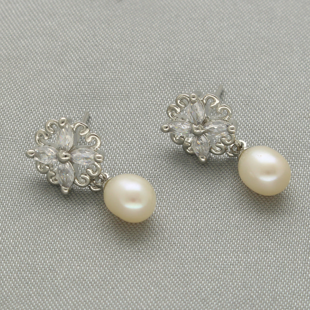 J Pearls Aroha Pearl Earrings - Distacart