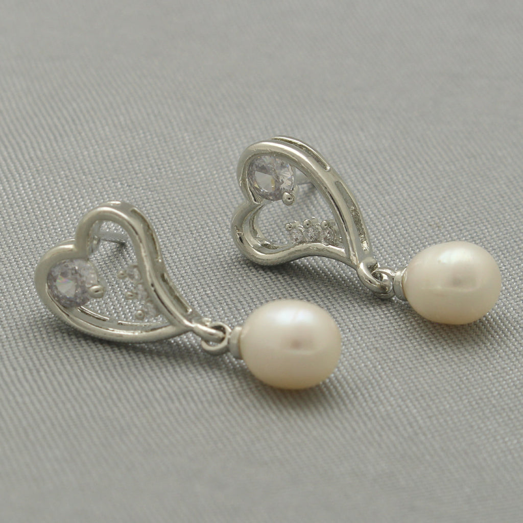 J Pearls Krissy Pearl Earrings - Distacart