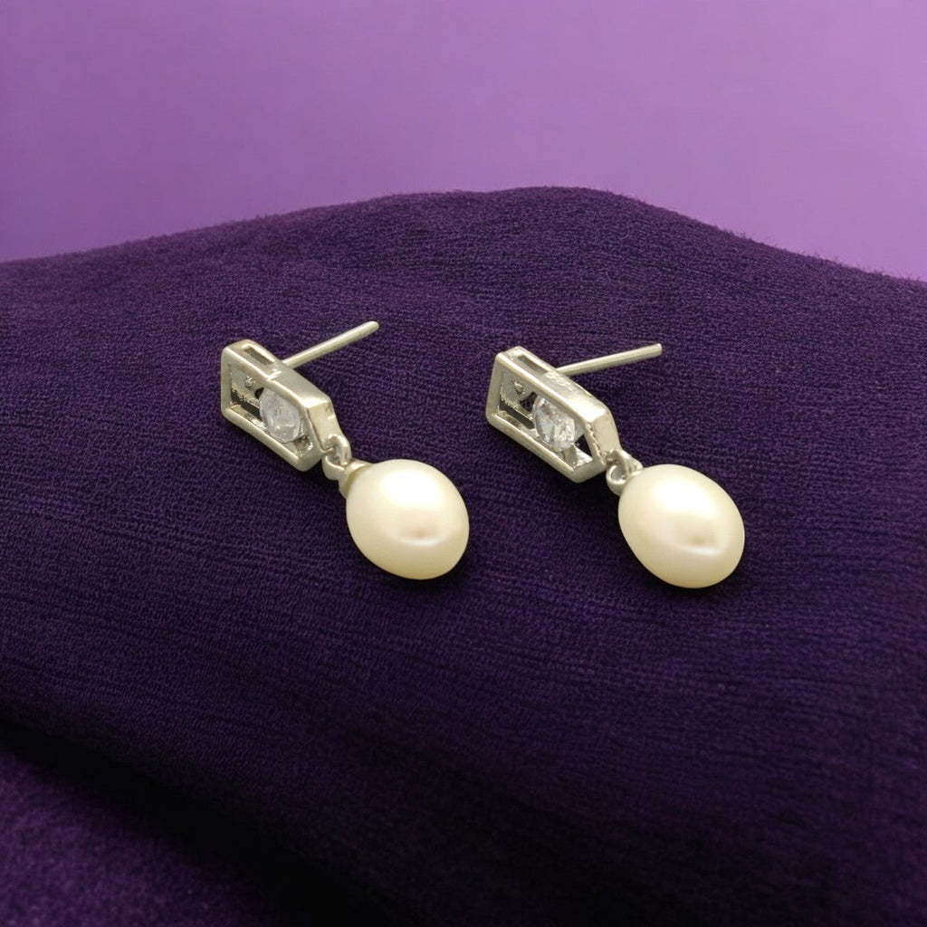 J Pearls Mehri Pearl Earrings - Distacart