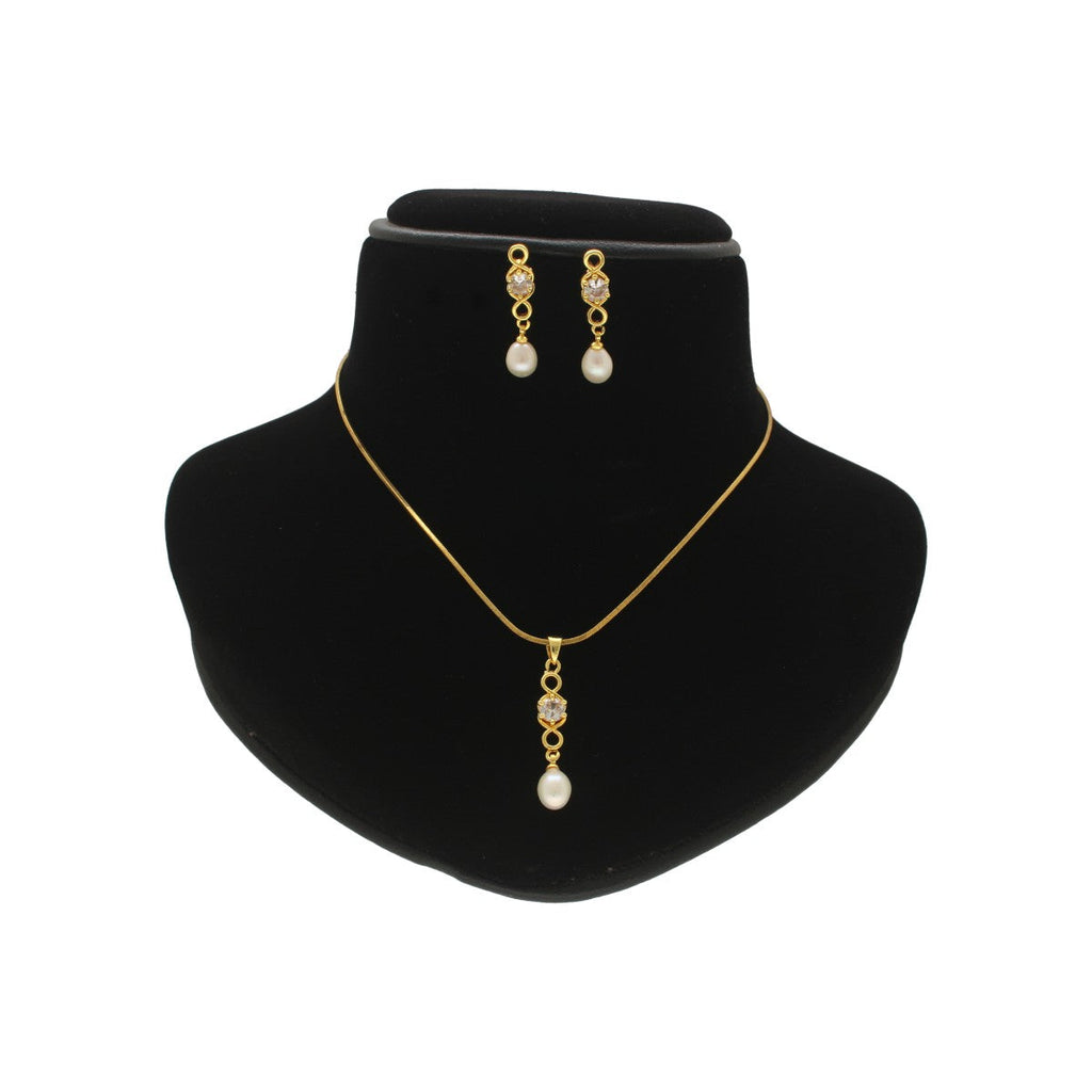 J Pearls Elora Pearl Pendant Set