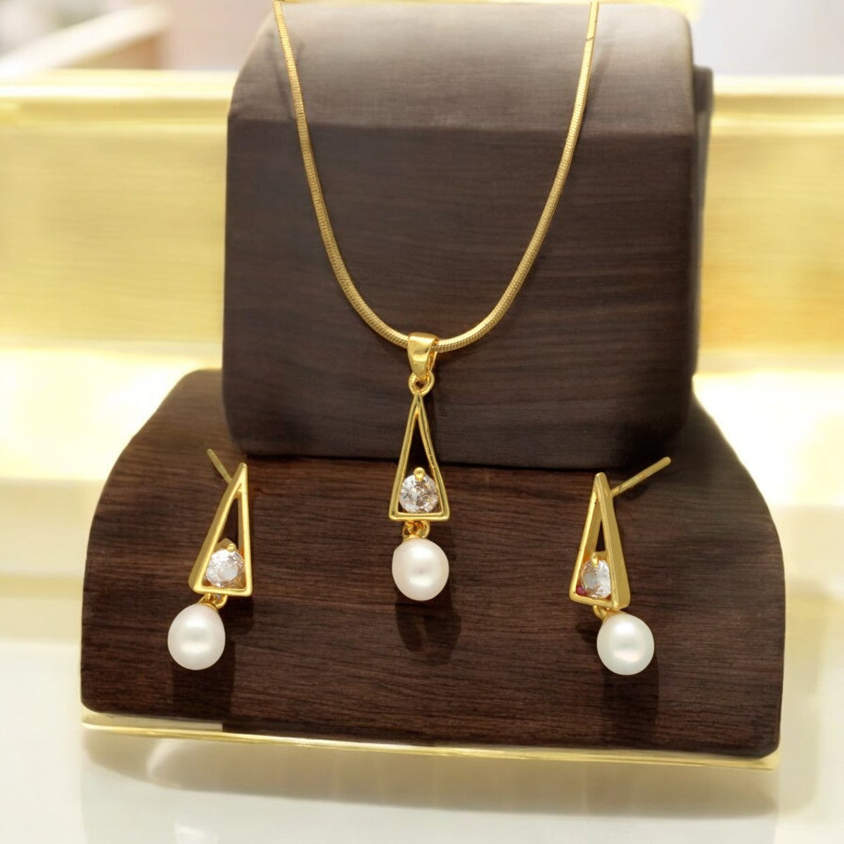 J Pearls Trellis Pearl Pendant Set