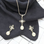 J Pearls Flora Pearl Pendant Set