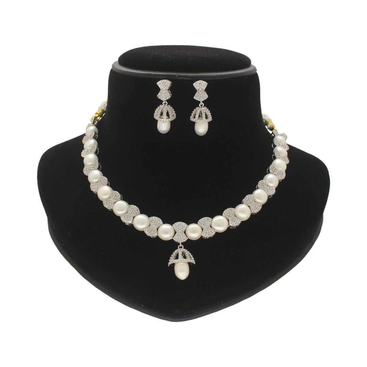 J Pearls Majestic Pearl Necklace Set