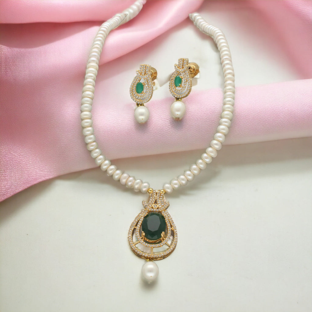 J Pearls Marvel Pearl Necklace Set
