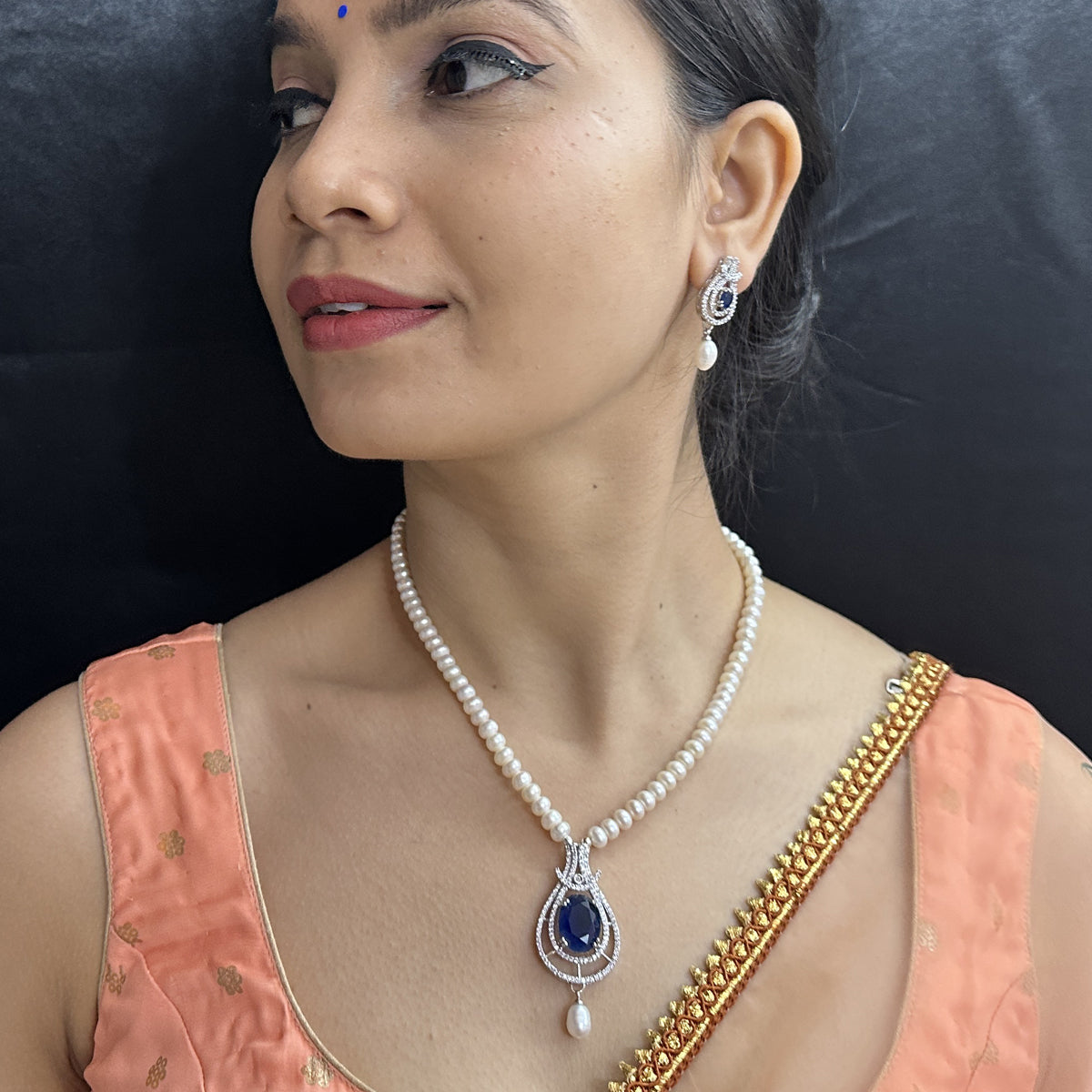 J Pearls Charm Pearl Necklace Set