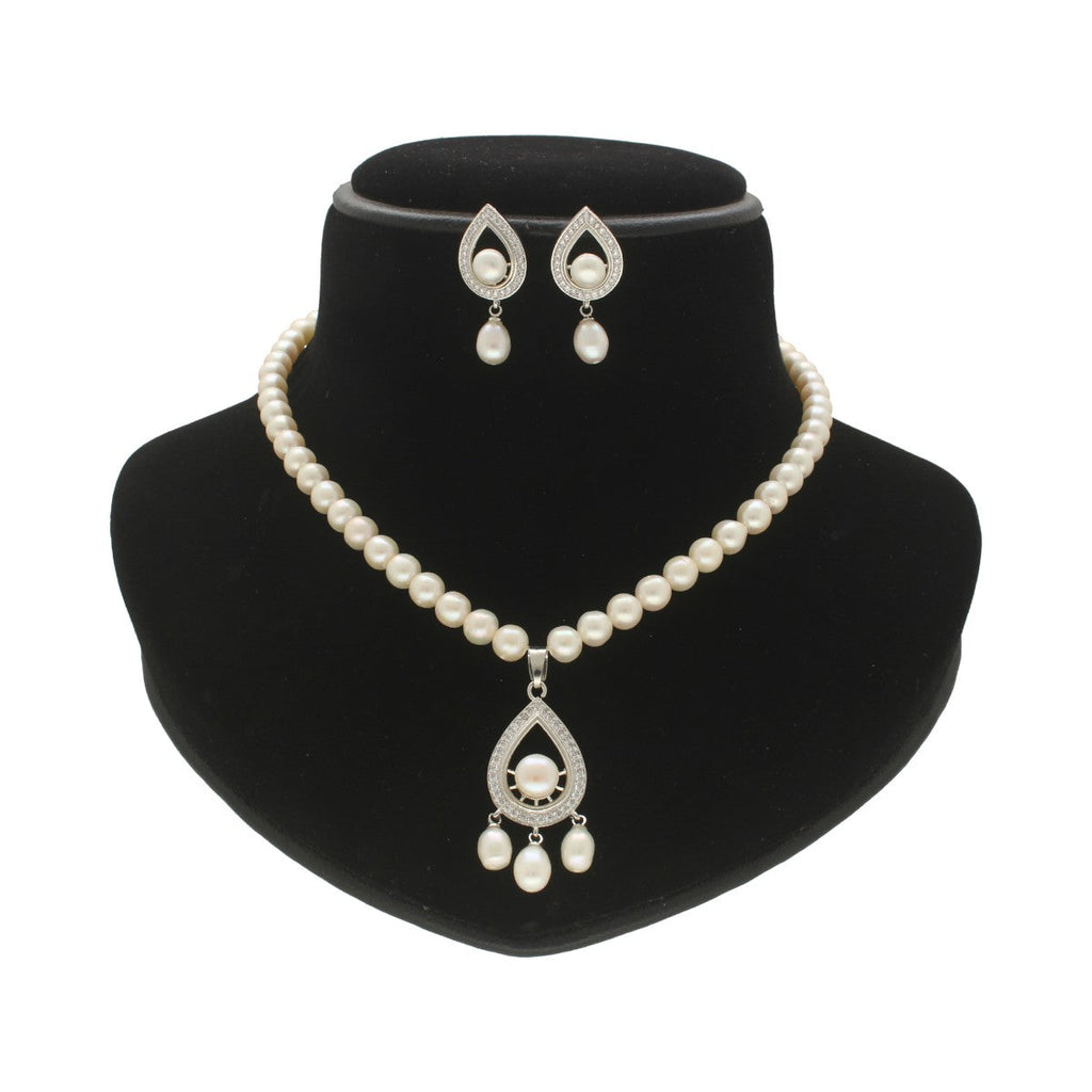 J Pearls Luminary Pearl Necklace Set